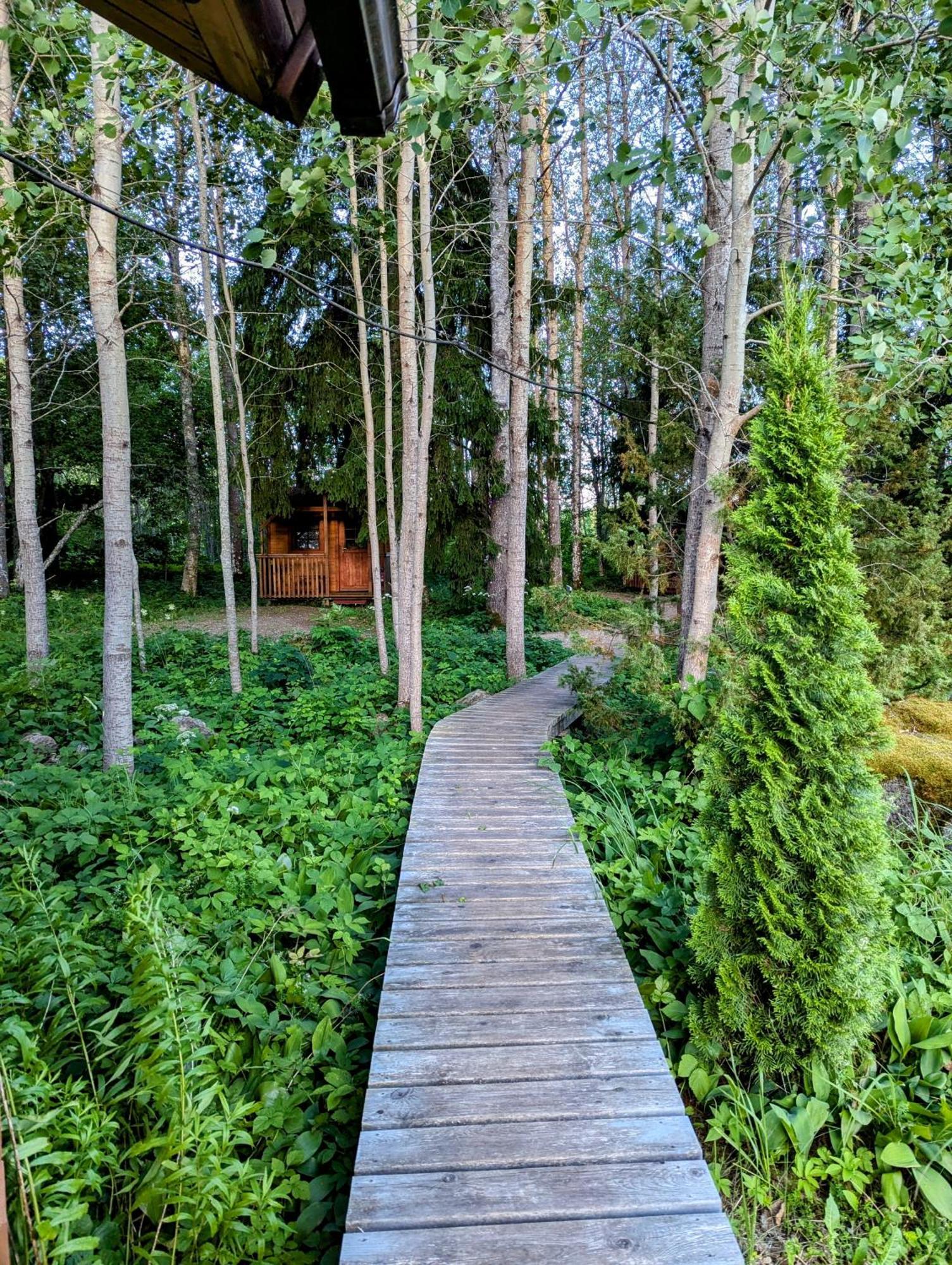 Rehe Turismitalu Guest House Kuijoe Exterior photo